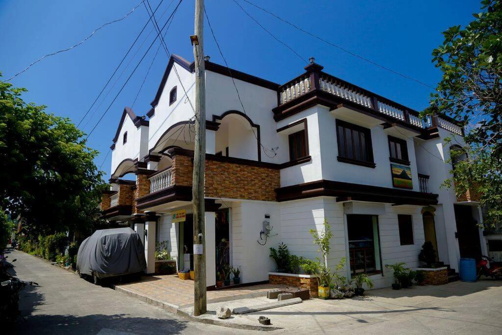 Florabells Iraya Guest House - Batanes Basco Exterior photo