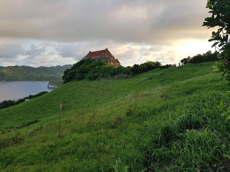 Florabells Iraya Guest House - Batanes Basco Exterior photo