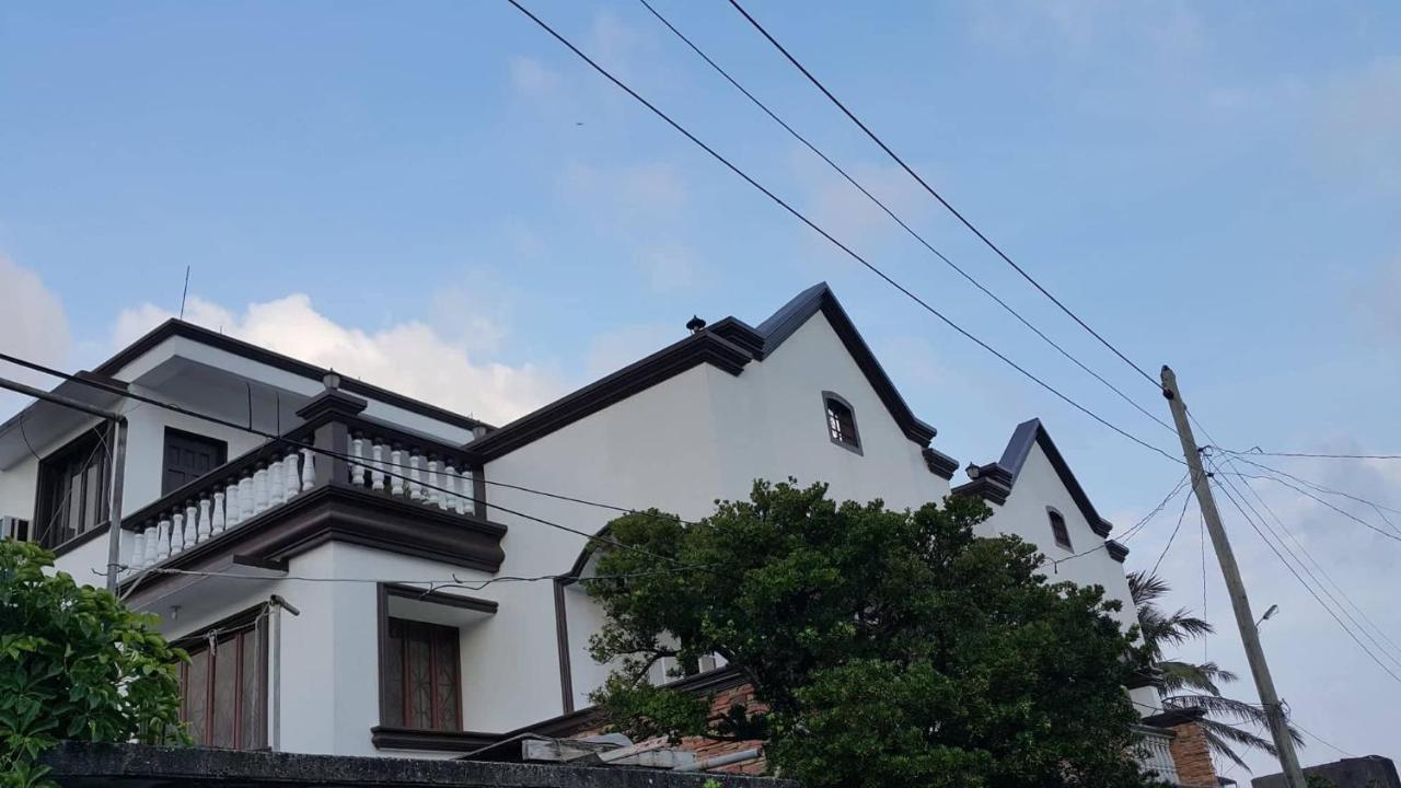 Florabells Iraya Guest House - Batanes Basco Exterior photo
